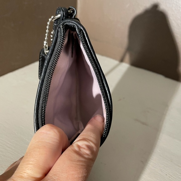 Coach wristlet - Picture 4 of 5